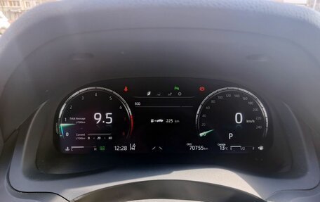 Toyota Camry, 2022 год, 3 649 000 рублей, 13 фотография