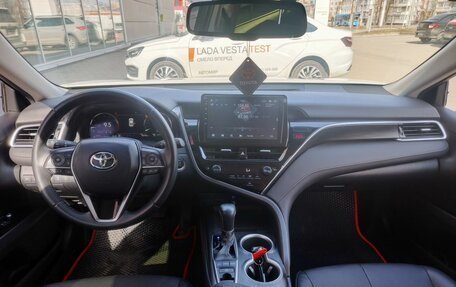 Toyota Camry, 2022 год, 3 649 000 рублей, 15 фотография