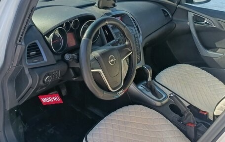 Opel Astra J, 2013 год, 910 000 рублей, 2 фотография