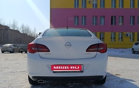 Opel Astra J, 2013 год, 910 000 рублей, 10 фотография