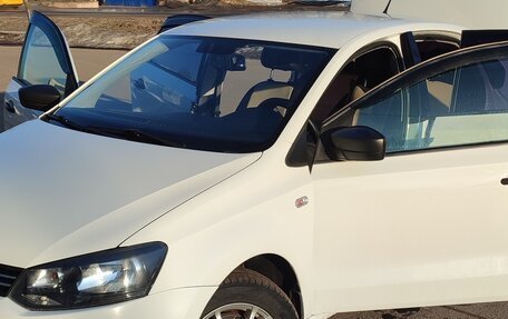 Volkswagen Polo VI (EU Market), 2014 год, 820 000 рублей, 2 фотография