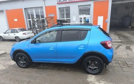 Renault Sandero II рестайлинг, 2019 год, 930 000 рублей, 2 фотография