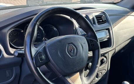 Renault Logan II, 2015 год, 520 000 рублей, 8 фотография