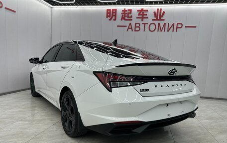 Hyundai Elantra, 2023 год, 1 585 000 рублей, 5 фотография