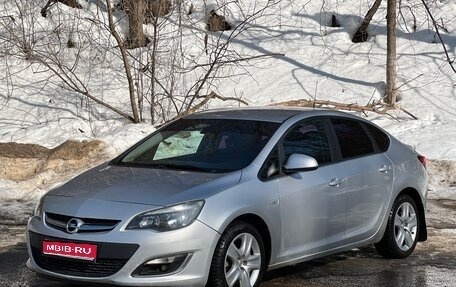 Opel Astra J, 2012 год, 590 000 рублей, 1 фотография