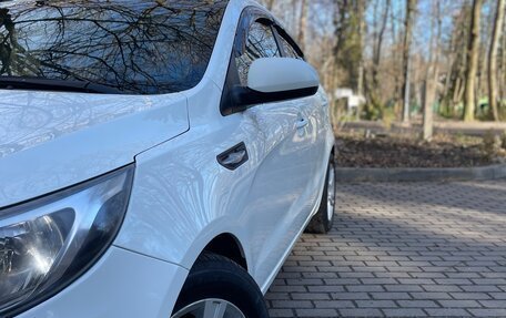 KIA Rio III рестайлинг, 2015 год, 900 000 рублей, 4 фотография