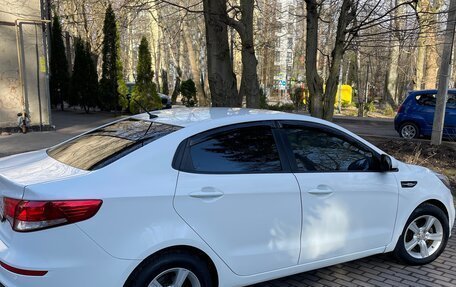 KIA Rio III рестайлинг, 2015 год, 900 000 рублей, 15 фотография