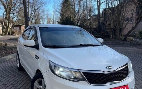 KIA Rio III рестайлинг, 2015 год, 900 000 рублей, 9 фотография