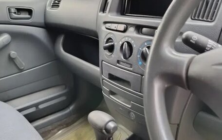 Toyota Probox I, 2013 год, 750 000 рублей, 7 фотография