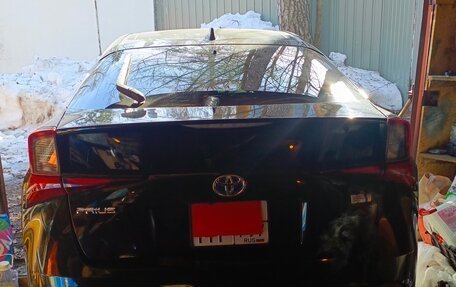 Toyota Prius IV XW50, 2019 год, 1 700 000 рублей, 16 фотография