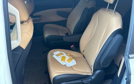 KIA Carnival, 2021 год, 4 400 000 рублей, 2 фотография