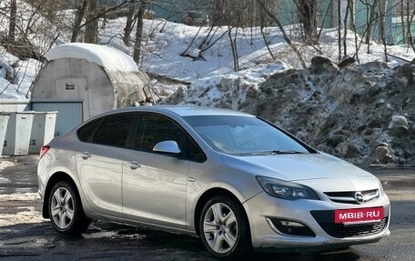 Opel Astra J, 2012 год, 590 000 рублей, 4 фотография
