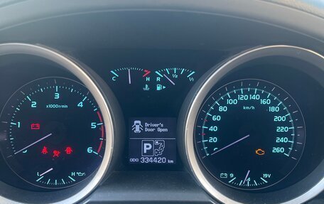 Toyota Land Cruiser 200, 2011 год, 3 100 000 рублей, 9 фотография