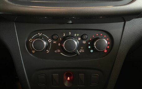 Renault Logan II, 2014 год, 695 000 рублей, 15 фотография