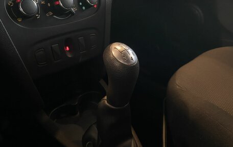 Renault Logan II, 2014 год, 695 000 рублей, 31 фотография