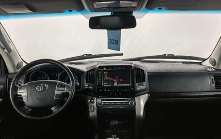 Toyota Land Cruiser 200, 2010 год, 3 290 000 рублей, 11 фотография