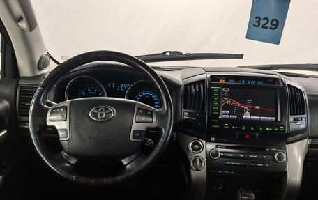 Toyota Land Cruiser 200, 2010 год, 3 290 000 рублей, 13 фотография