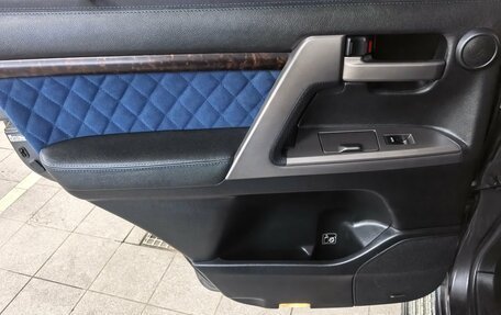 Toyota Land Cruiser 200, 2010 год, 3 290 000 рублей, 19 фотография