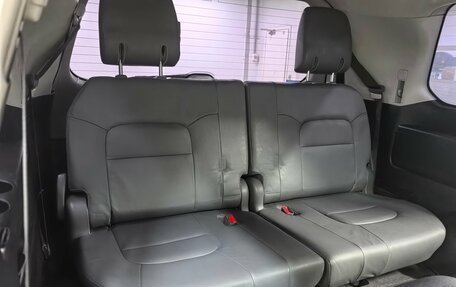 Toyota Land Cruiser 200, 2010 год, 3 290 000 рублей, 26 фотография