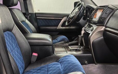 Toyota Land Cruiser 200, 2010 год, 3 290 000 рублей, 28 фотография