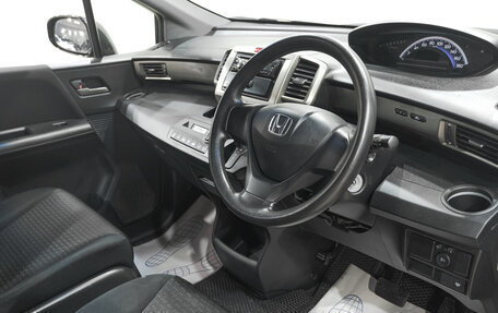 Honda Freed I, 2011 год, 899 000 рублей, 13 фотография