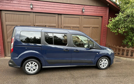 Ford Tourneo Connect II рестайлинг, 2021 год, 2 254 000 рублей, 5 фотография