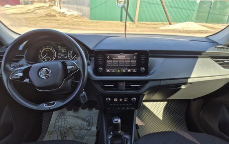 Skoda Rapid II, 2020 год, 1 500 000 рублей, 6 фотография