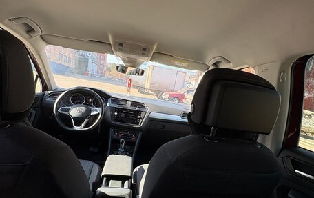 Volkswagen Tiguan II, 2021 год, 2 900 000 рублей, 4 фотография