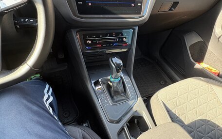 Volkswagen Tiguan II, 2021 год, 2 900 000 рублей, 12 фотография