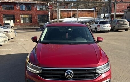 Volkswagen Tiguan II, 2021 год, 2 900 000 рублей, 7 фотография