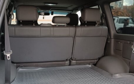 Toyota Land Cruiser 100 рестайлинг 2, 1999 год, 1 450 000 рублей, 11 фотография