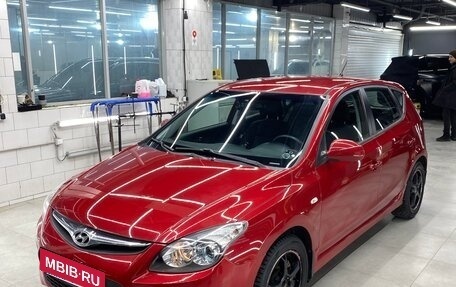 Hyundai i30 I, 2011 год, 850 000 рублей, 2 фотография