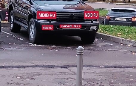 Toyota Land Cruiser 100 рестайлинг 2, 1999 год, 1 450 000 рублей, 13 фотография