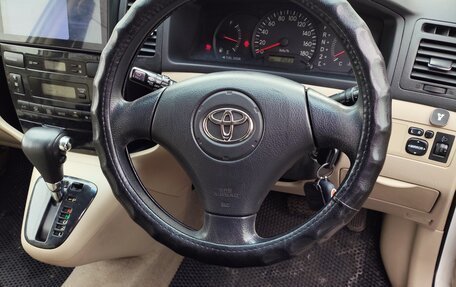 Toyota Corolla Spacio II, 2003 год, 560 000 рублей, 8 фотография