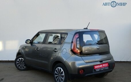 KIA Soul II рестайлинг, 2018 год, 1 600 000 рублей, 6 фотография