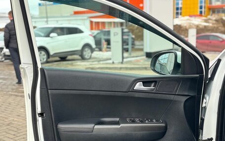 KIA Sportage IV рестайлинг, 2020 год, 2 250 000 рублей, 15 фотография