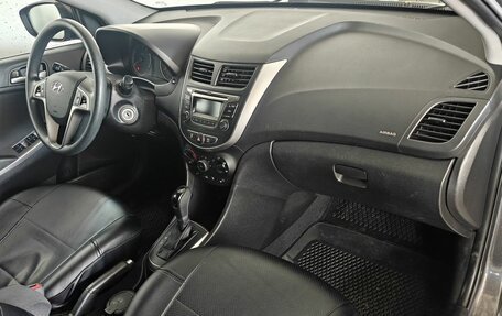 Hyundai Solaris II рестайлинг, 2015 год, 1 135 000 рублей, 11 фотография