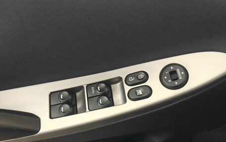 Hyundai Solaris II рестайлинг, 2015 год, 1 135 000 рублей, 15 фотография