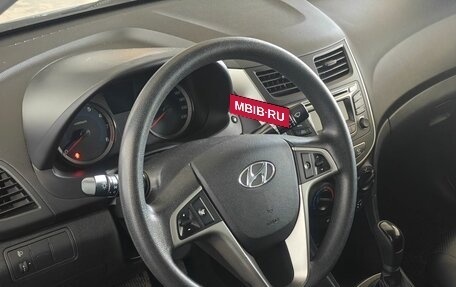 Hyundai Solaris II рестайлинг, 2015 год, 1 135 000 рублей, 12 фотография