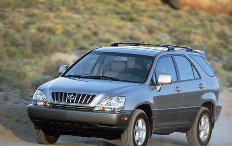 Lexus RX IV рестайлинг, 2002 год, 621 000 рублей, 1 фотография