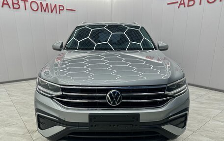 Volkswagen Tiguan II, 2022 год, 2 830 000 рублей, 3 фотография