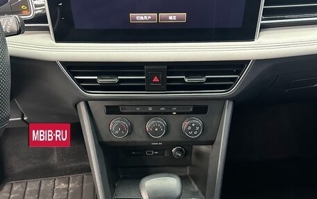 Volkswagen Tiguan II, 2022 год, 2 830 000 рублей, 14 фотография