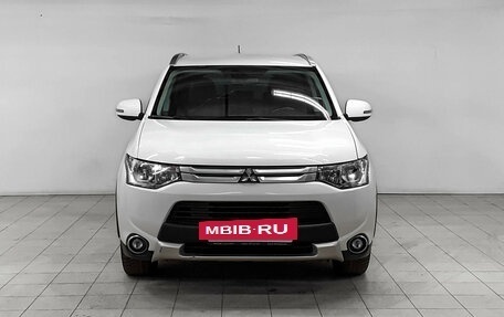 Mitsubishi Outlander III рестайлинг 3, 2014 год, 1 455 000 рублей, 2 фотография