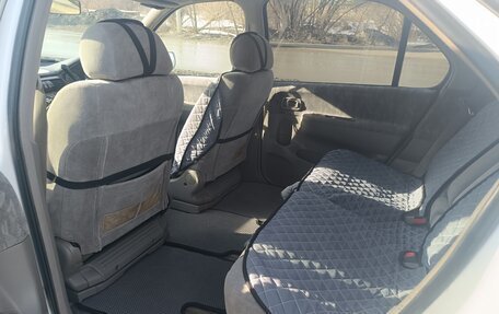 Nissan Rnessa, 1997 год, 320 000 рублей, 11 фотография