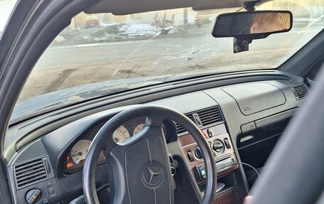 Mercedes-Benz C-Класс, 1997 год, 110 000 рублей, 3 фотография