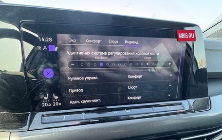 Volkswagen Golf VIII, 2019 год, 3 100 000 рублей, 10 фотография