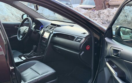 Toyota Camry, 2017 год, 2 200 000 рублей, 15 фотография