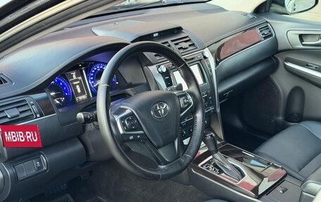 Toyota Camry, 2017 год, 2 200 000 рублей, 13 фотография