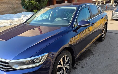 Volkswagen Passat B8 рестайлинг, 2019 год, 2 400 000 рублей, 6 фотография