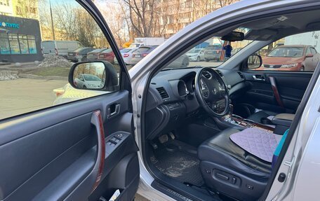 Toyota Highlander III, 2013 год, 2 850 000 рублей, 16 фотография